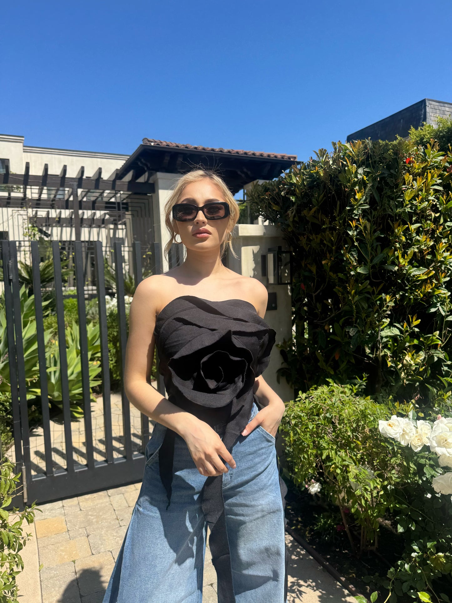 ZOE - ROSE STRAPLESS TOP