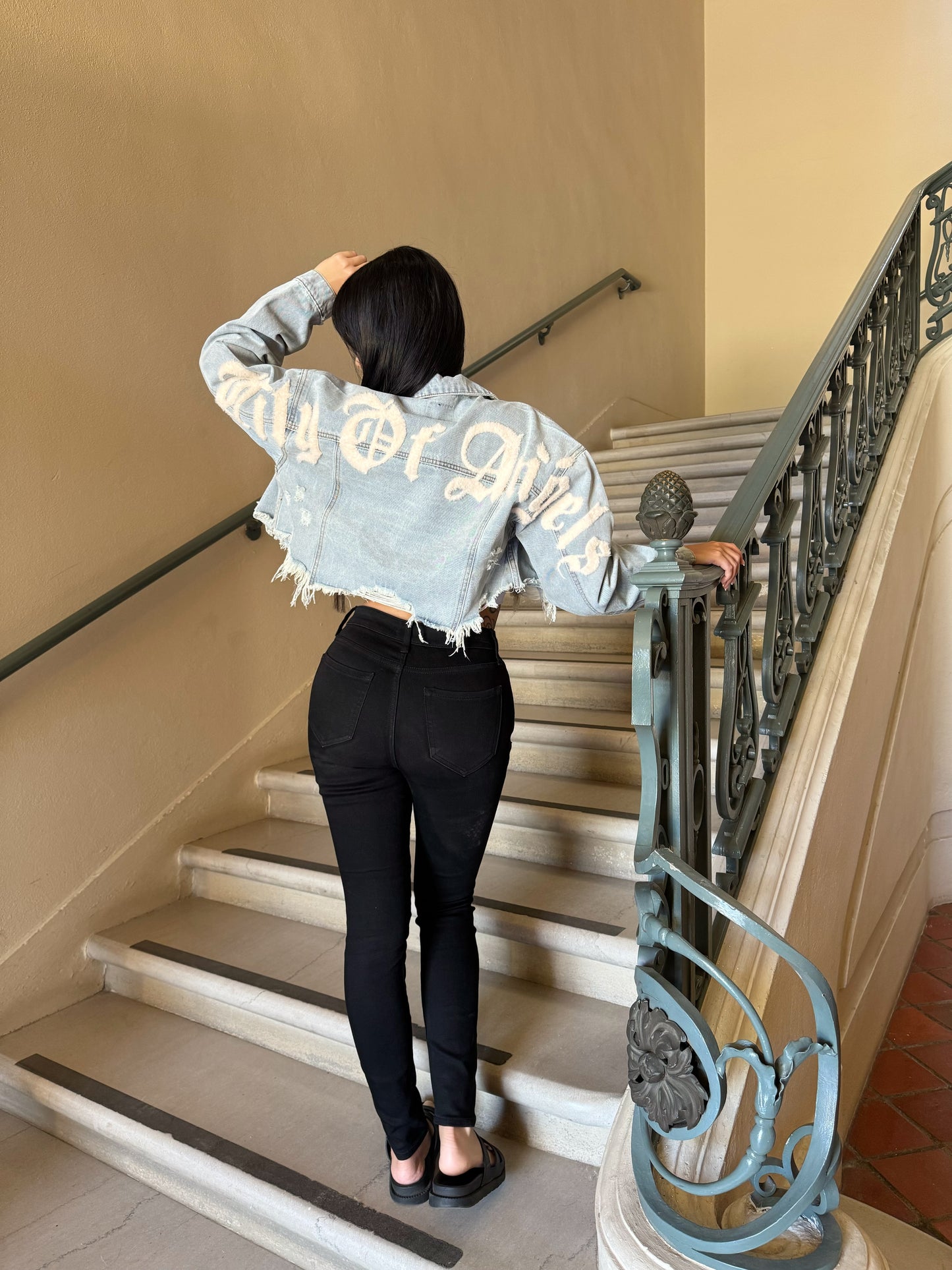 CITY OF ANGELES CROPPED JACKET