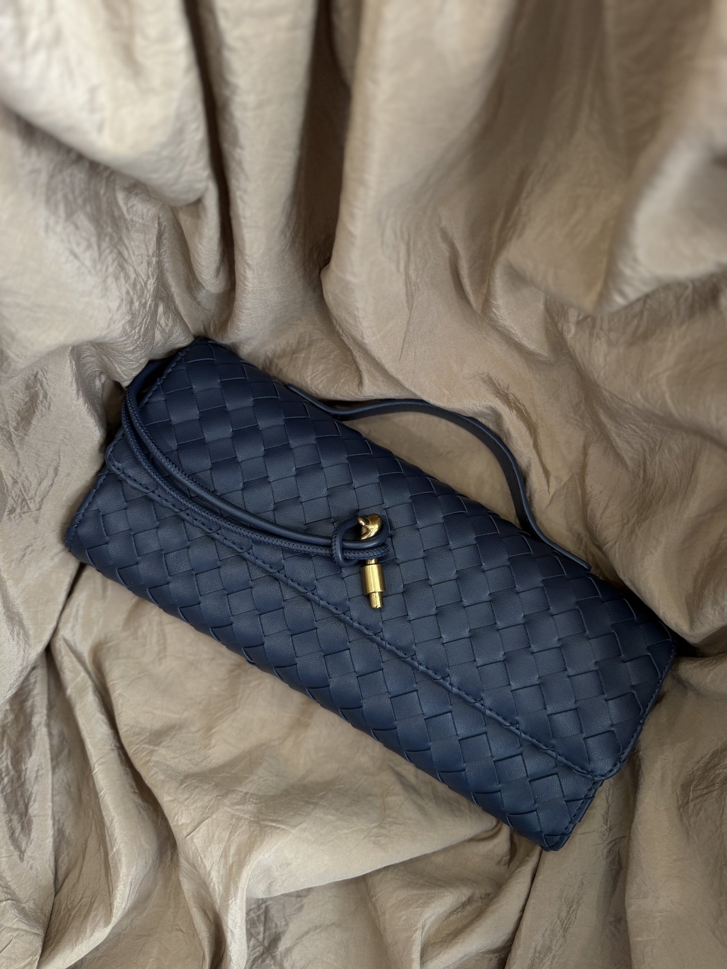 MILA - CLUTCH BAG (NAVY BLUE)